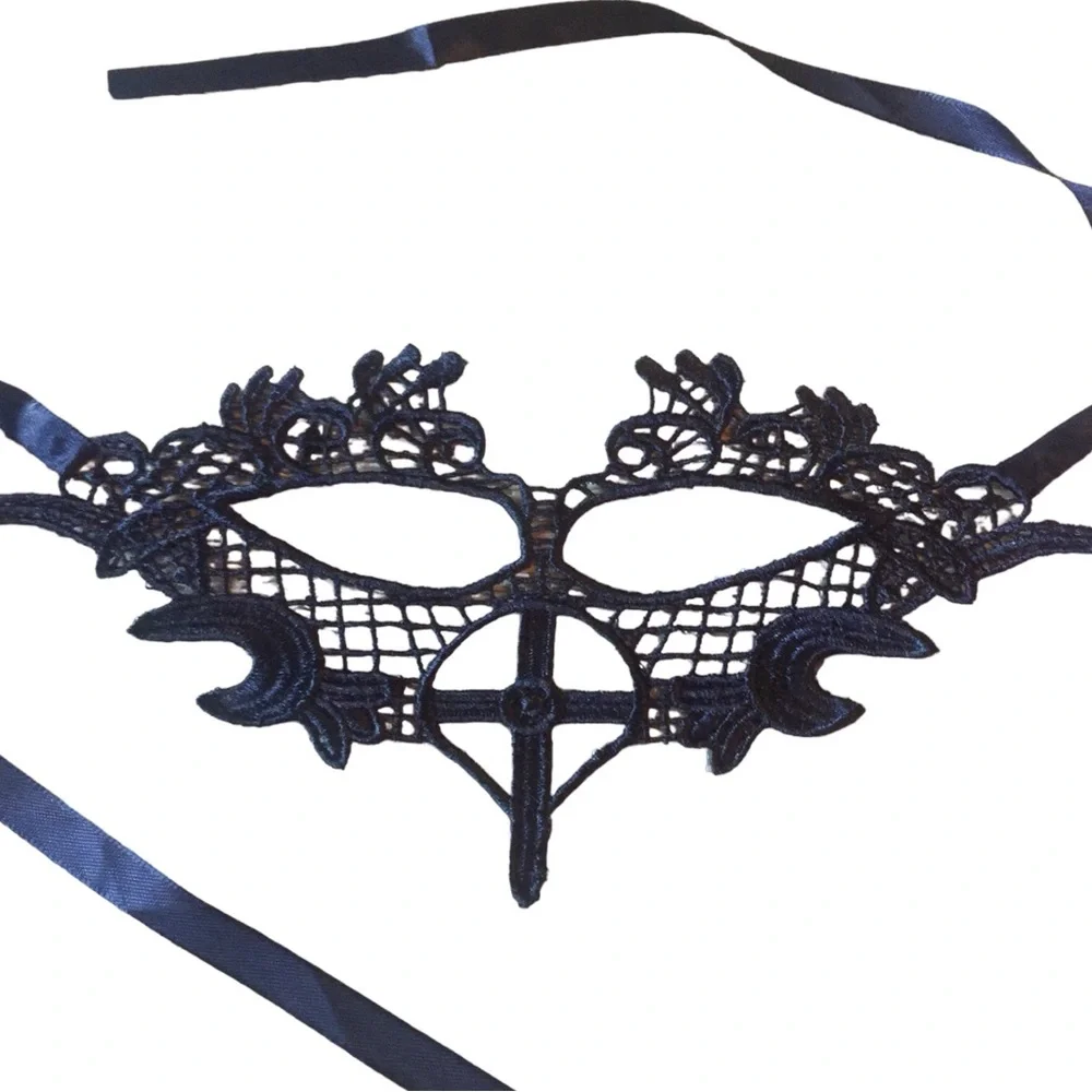 DARLING PRESENTS boutique special